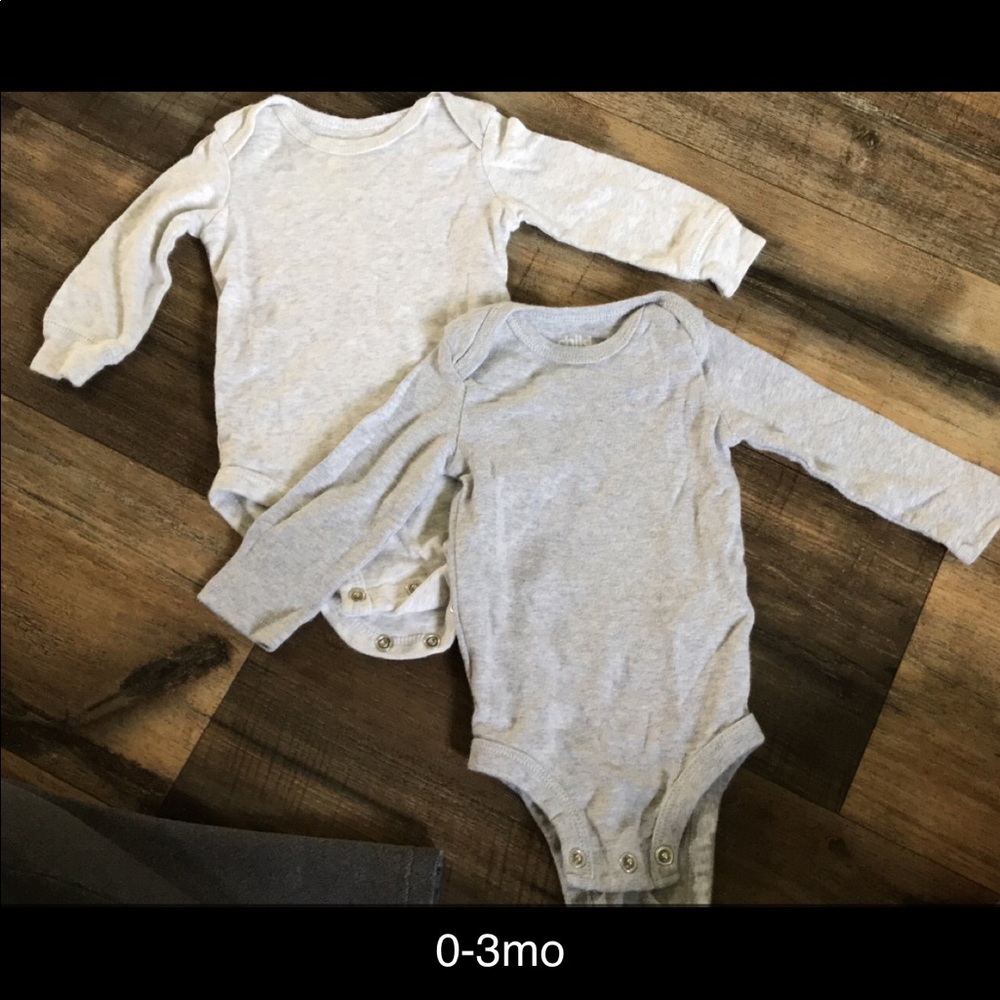0-3mo minimalist gen. neutral long sleeve onesies
